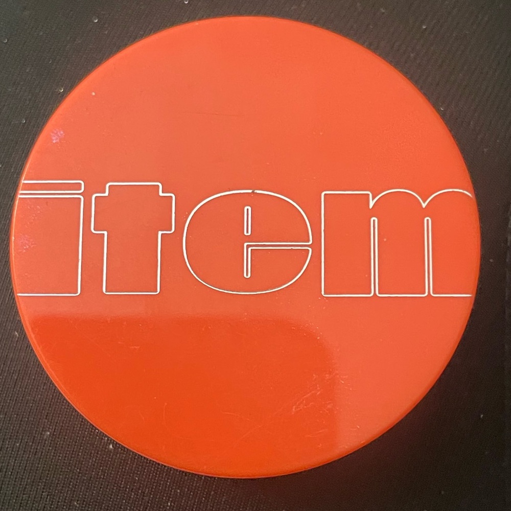 item vibez swipe & glow contour powder